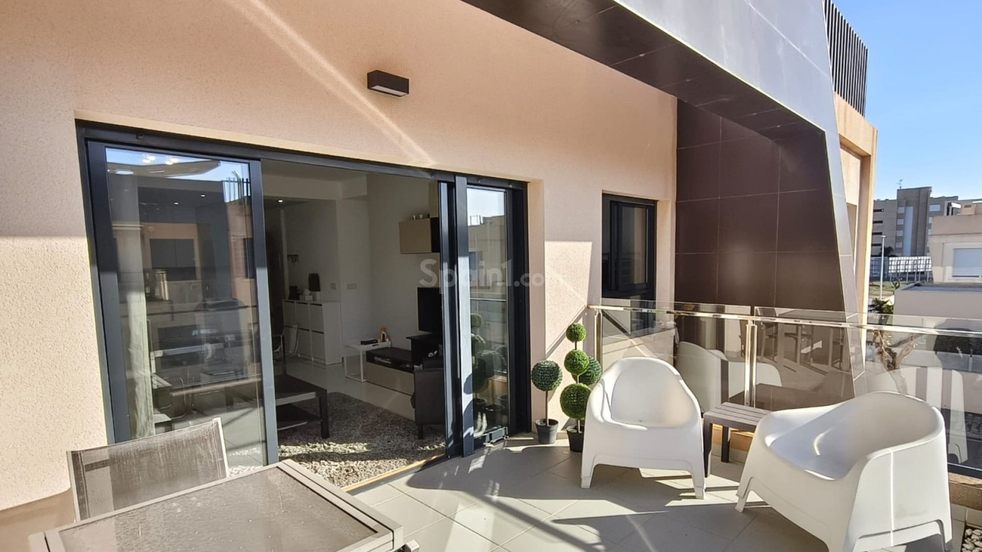 Resale - Wohnung -
Mil Palmeras