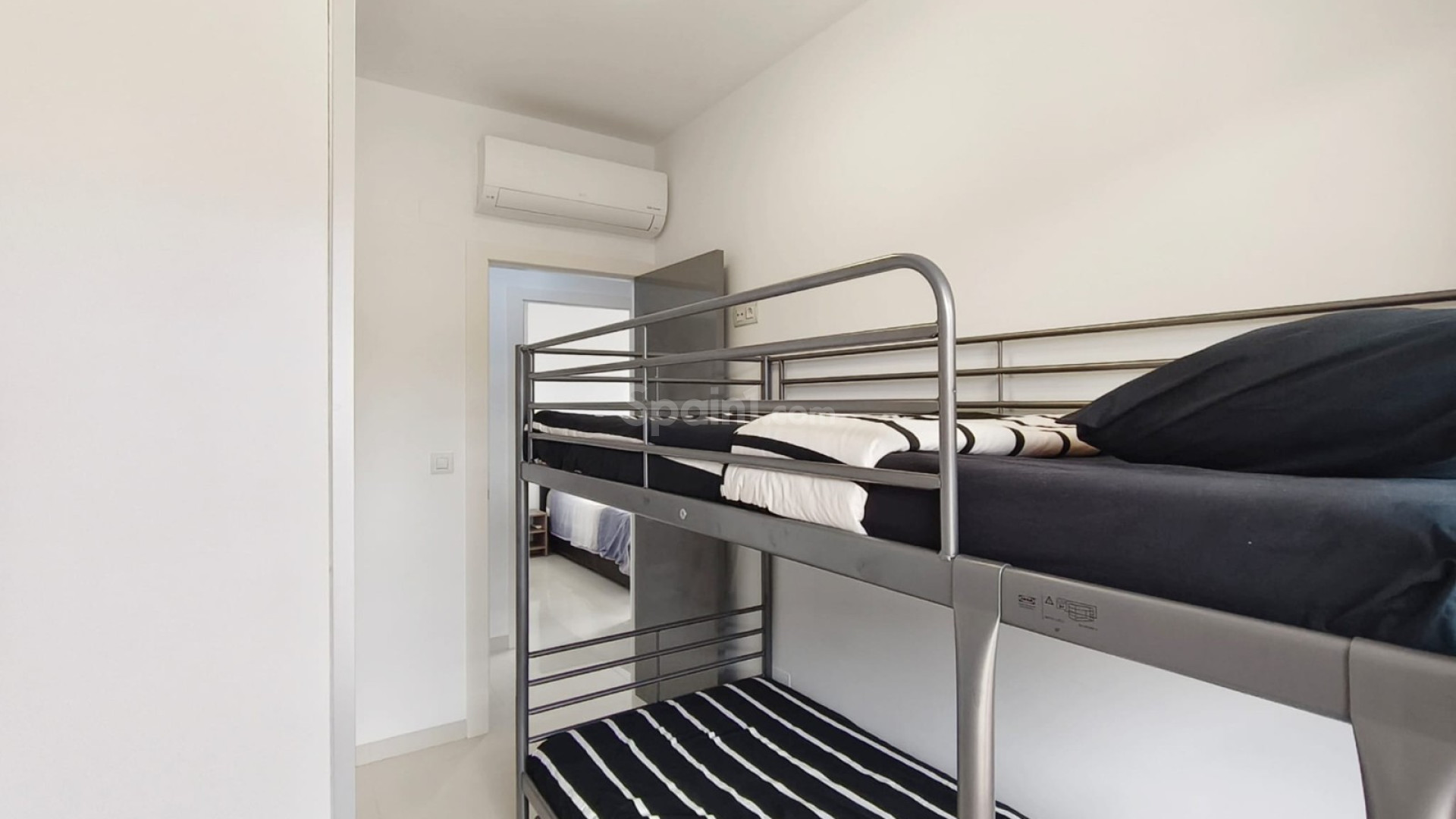 Resale - Wohnung -
Mil Palmeras