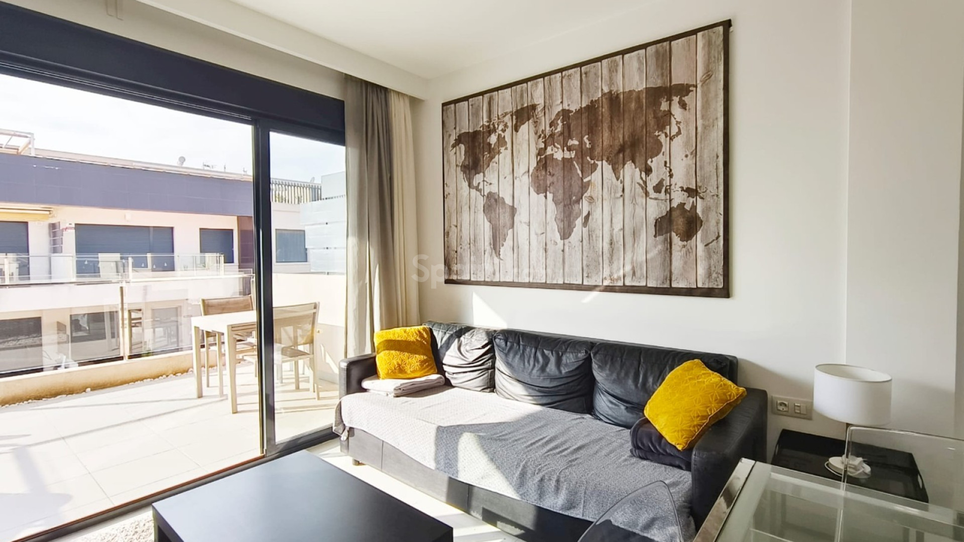 Resale - Wohnung -
Mil Palmeras