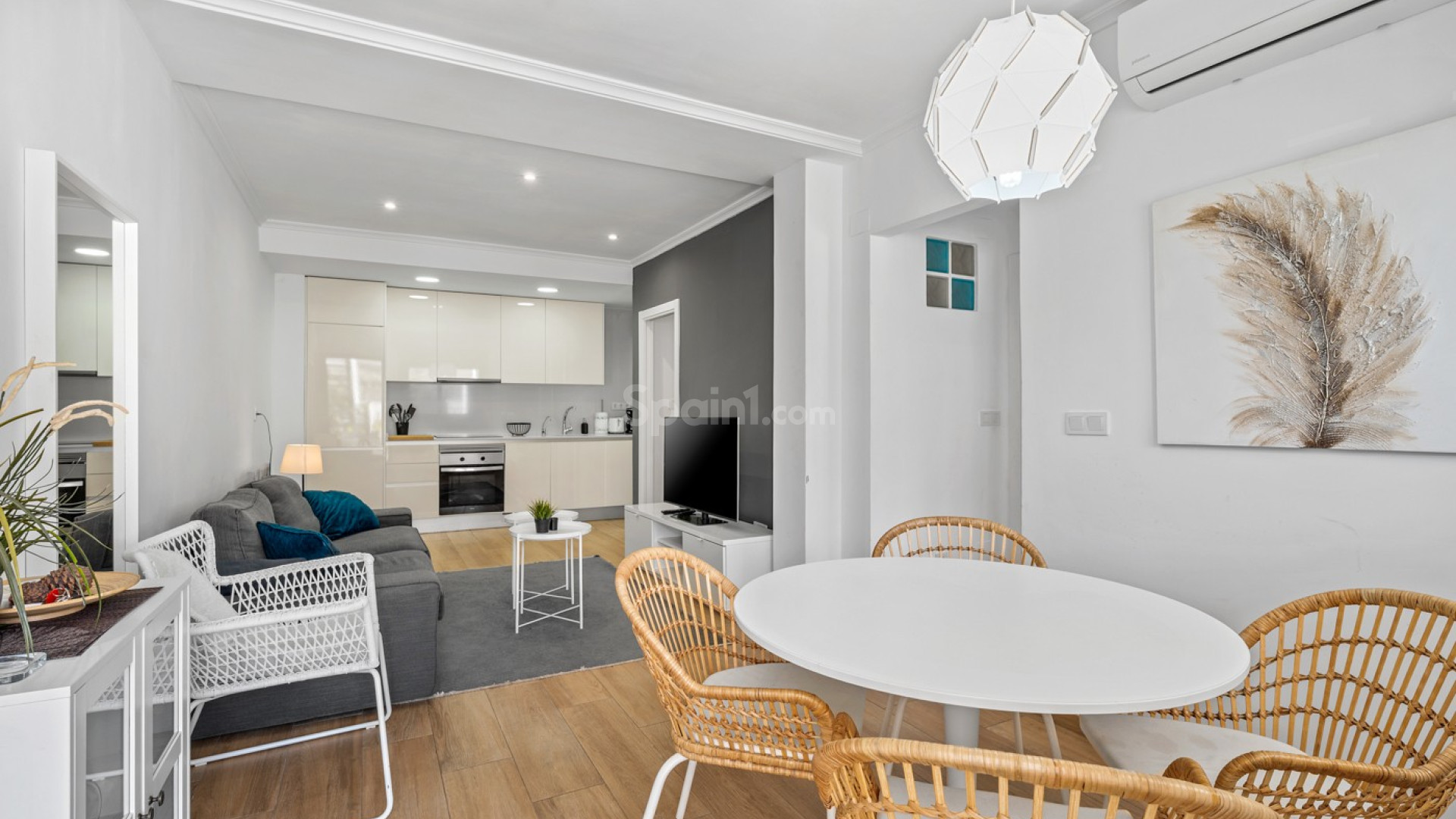 Resale - Wohnung -
Orihuela Costa - La Zenia