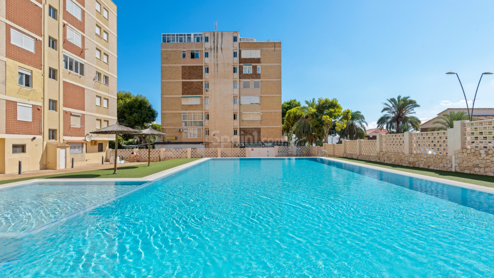 Resale - Wohnung -
Orihuela Costa - La Zenia