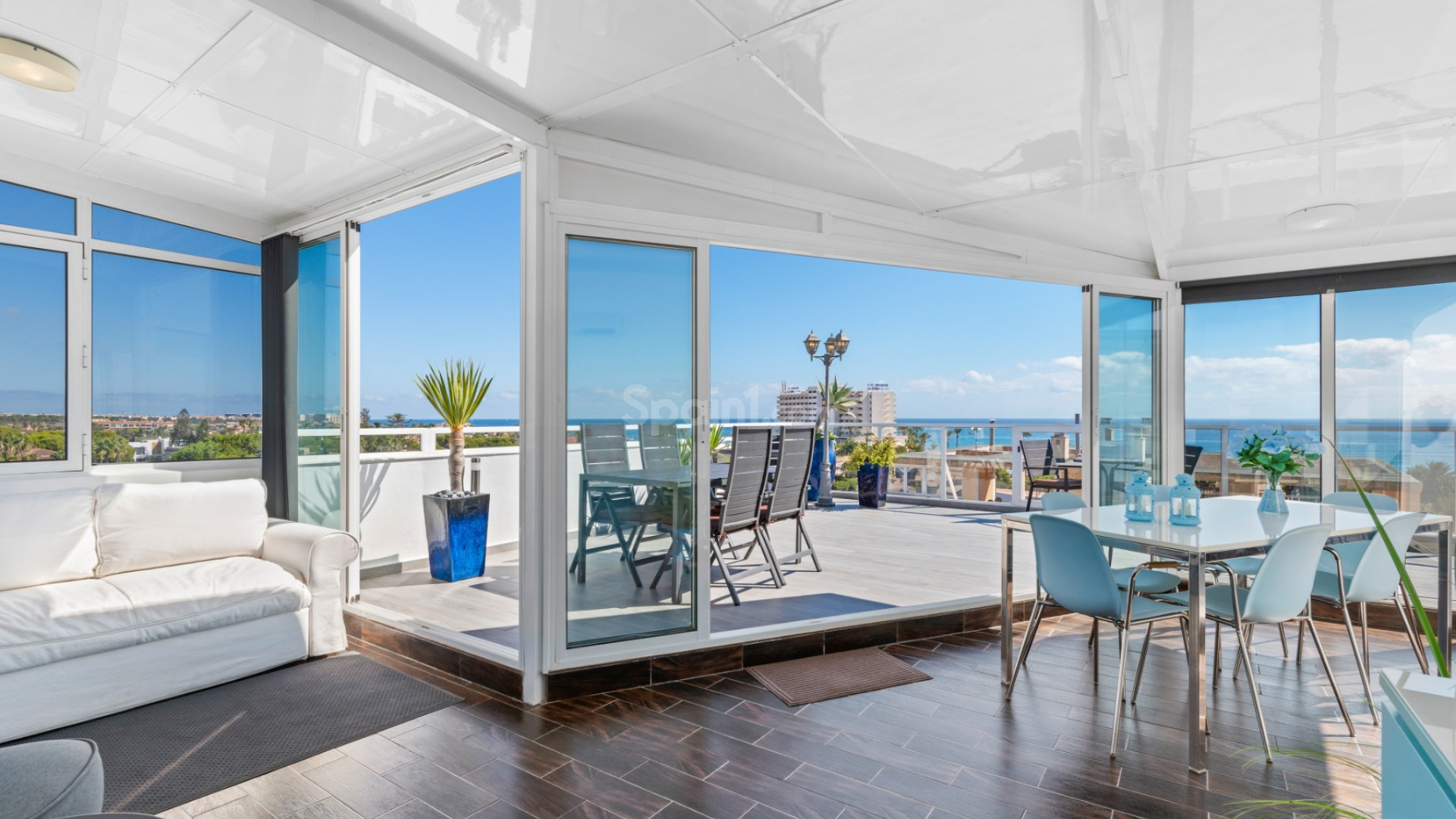 Resale - Wohnung -
Orihuela Costa - La Zenia
