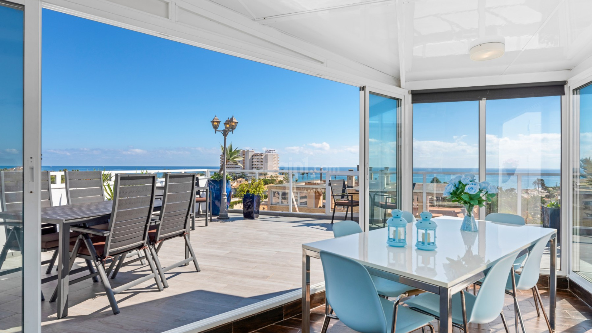 Resale - Wohnung -
Orihuela Costa - La Zenia