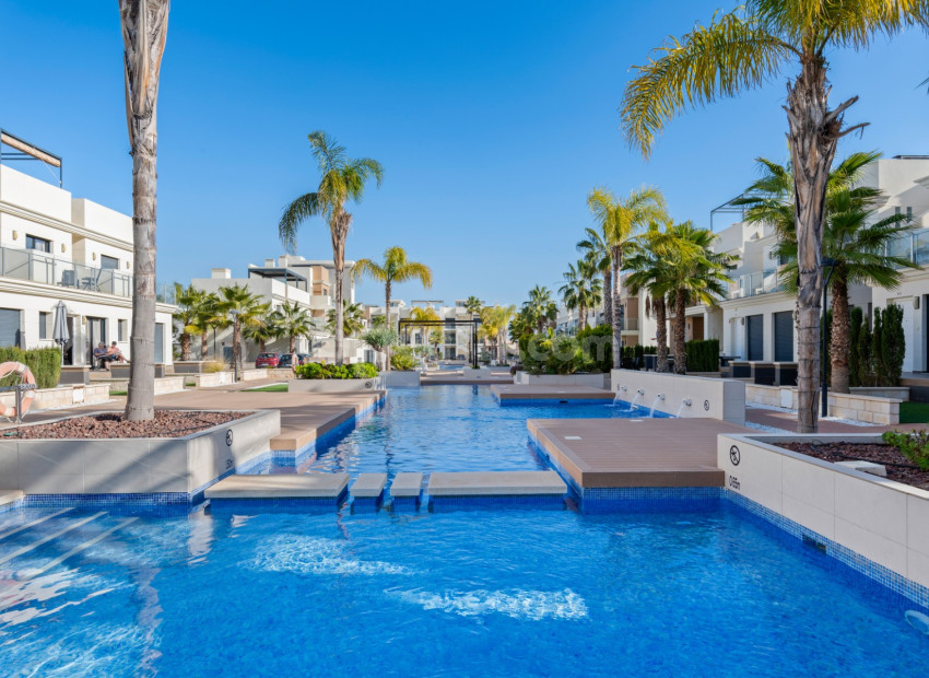 Resale - Wohnung -
Orihuela Costa - La Zenia