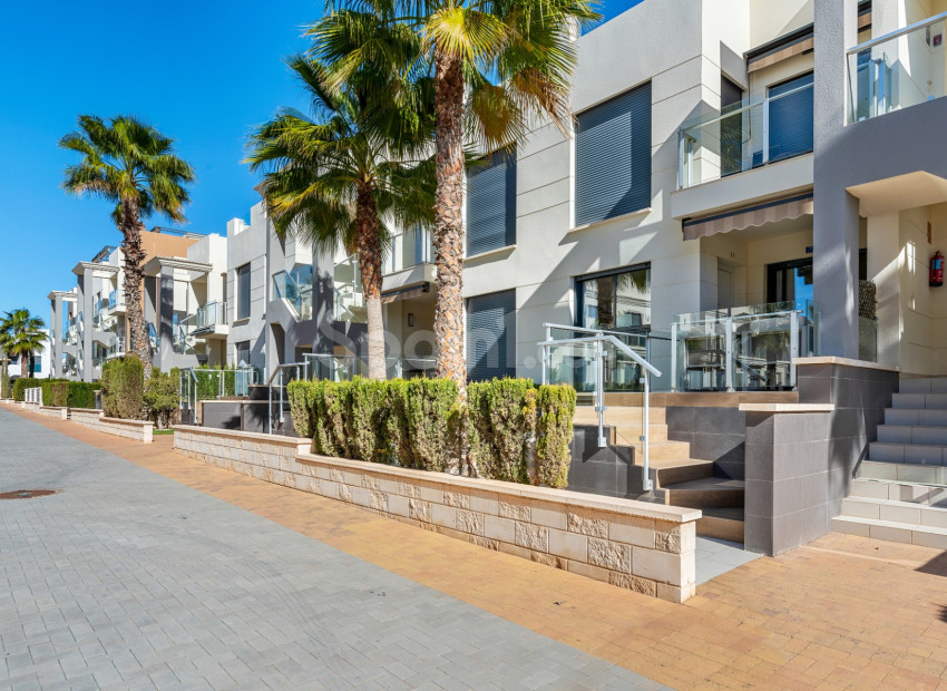 Resale - Wohnung -
Orihuela Costa - La Zenia
