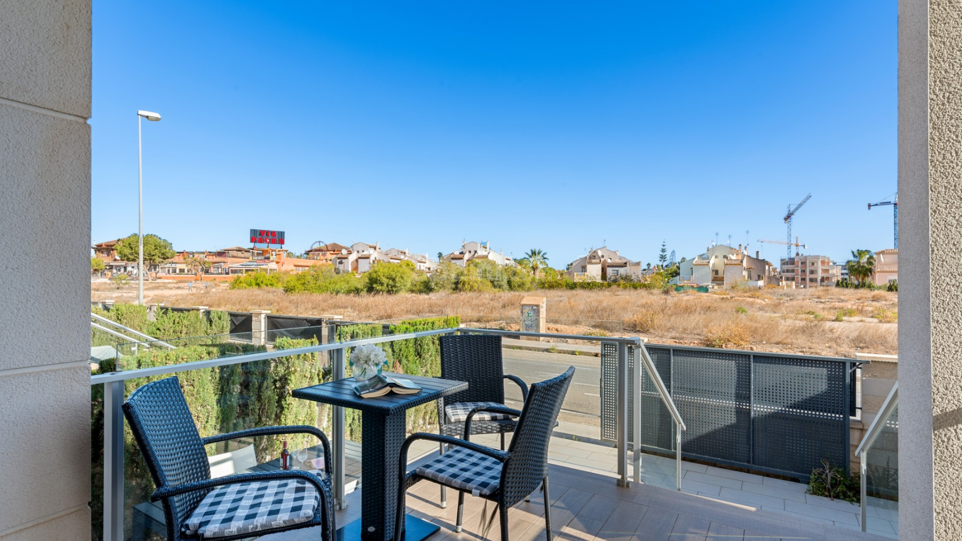 Resale - Wohnung -
Orihuela Costa - La Zenia