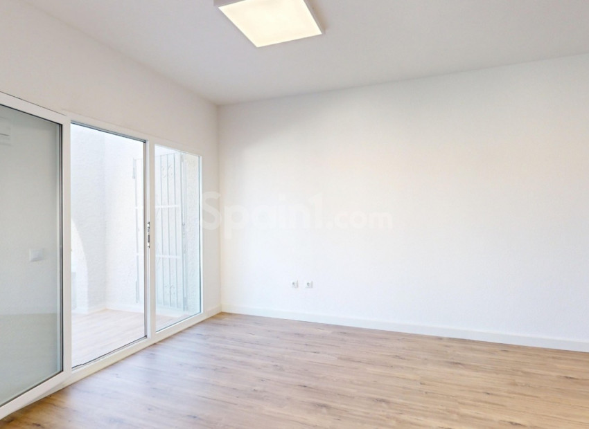 Resale - Wohnung -
Orihuela Costa - Las Filipinas