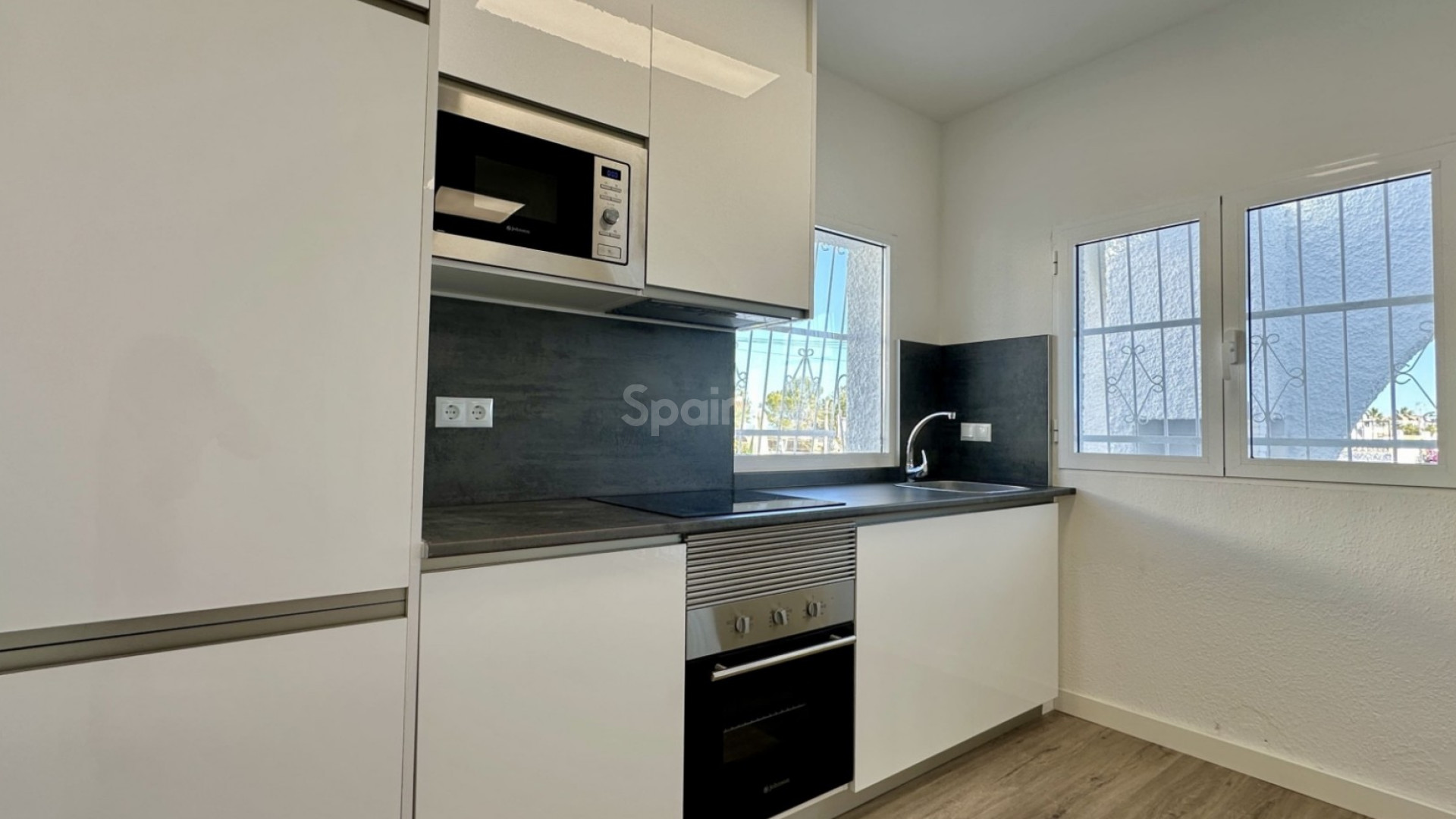 Resale - Wohnung -
Orihuela Costa - Las Filipinas