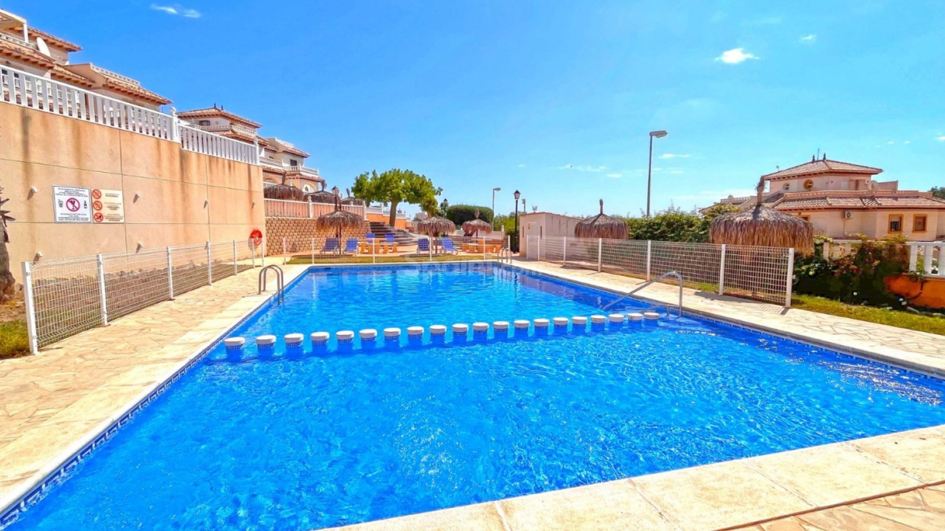 Resale - Wohnung -
Orihuela Costa - Lomas de Cabo Roig