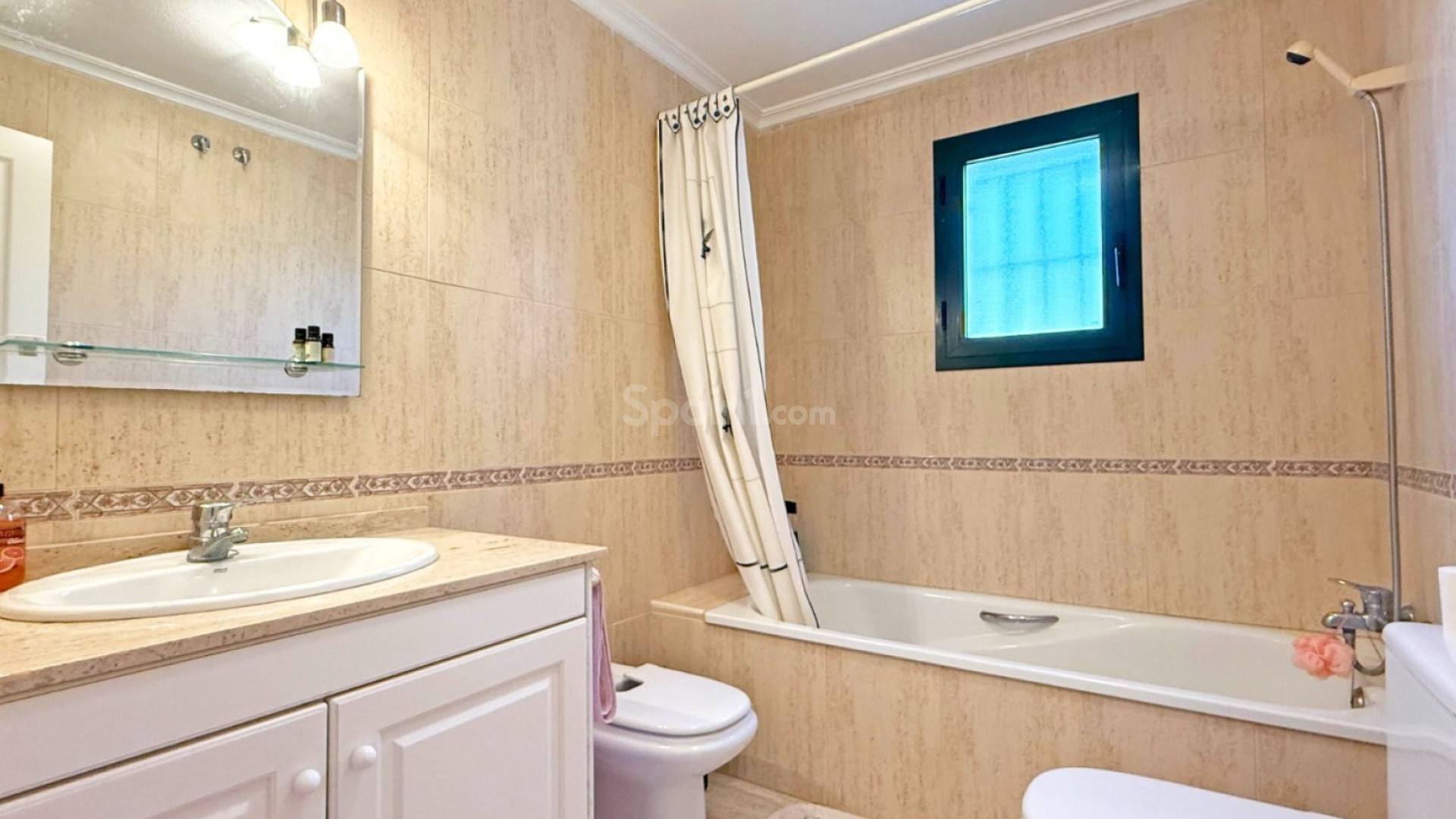 Resale - Wohnung -
Orihuela Costa - Lomas de Campoamor