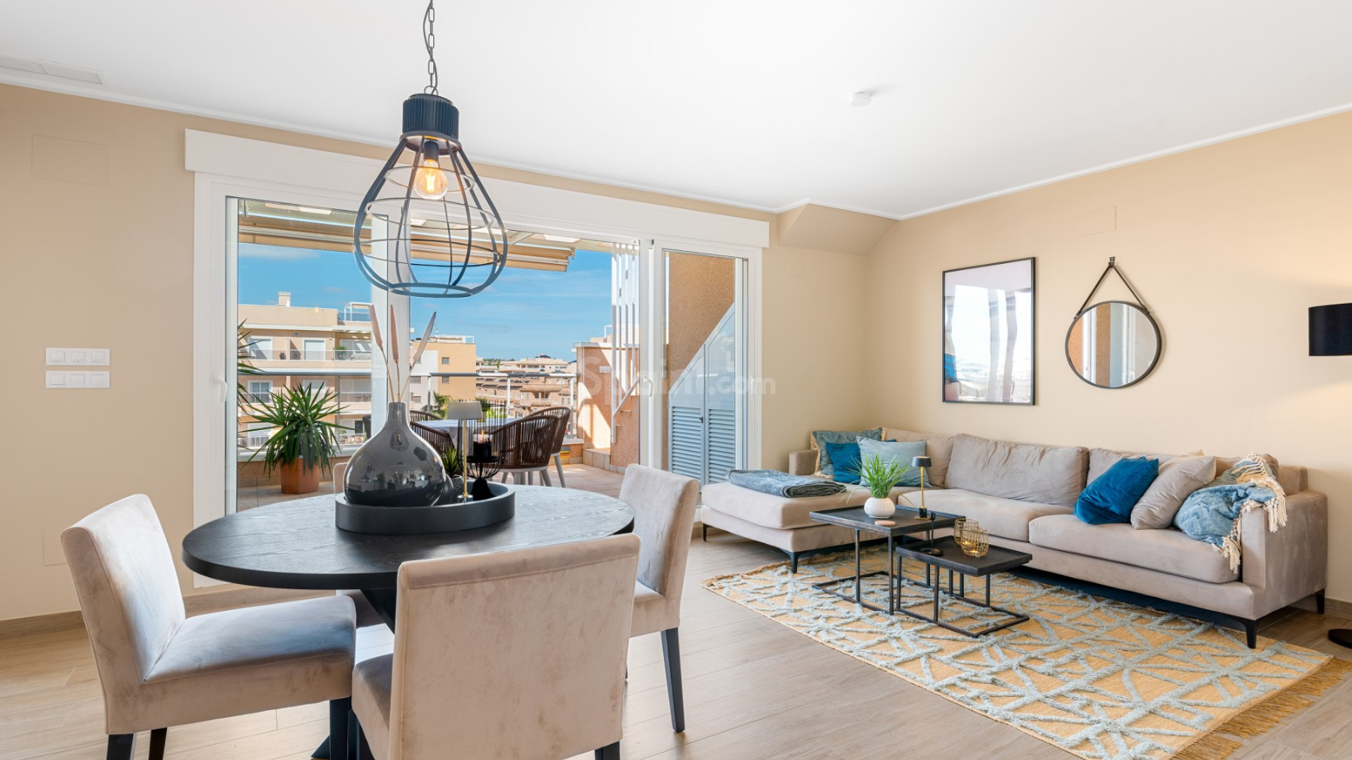 Resale - Wohnung -
Orihuela Costa - Los Dolses