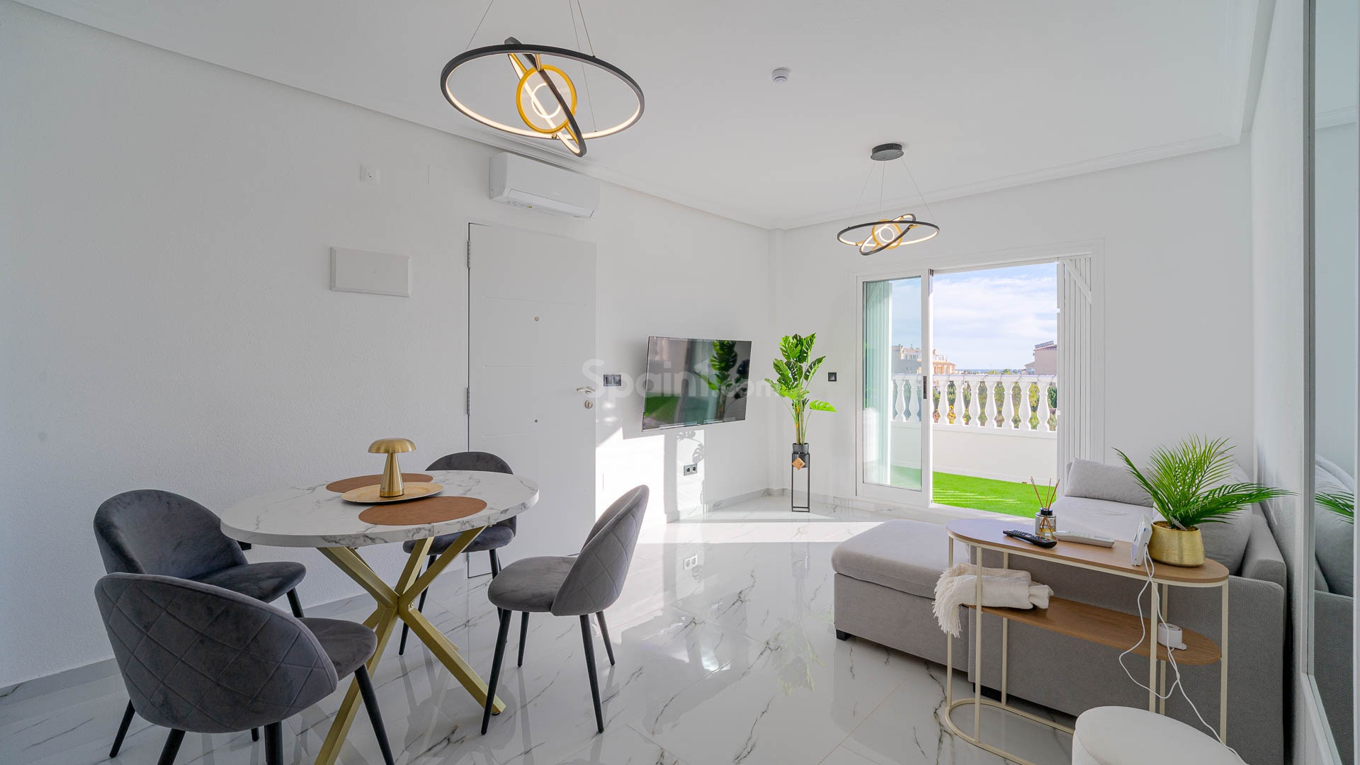 Resale - Wohnung -
Orihuela Costa - Playa Flamenca