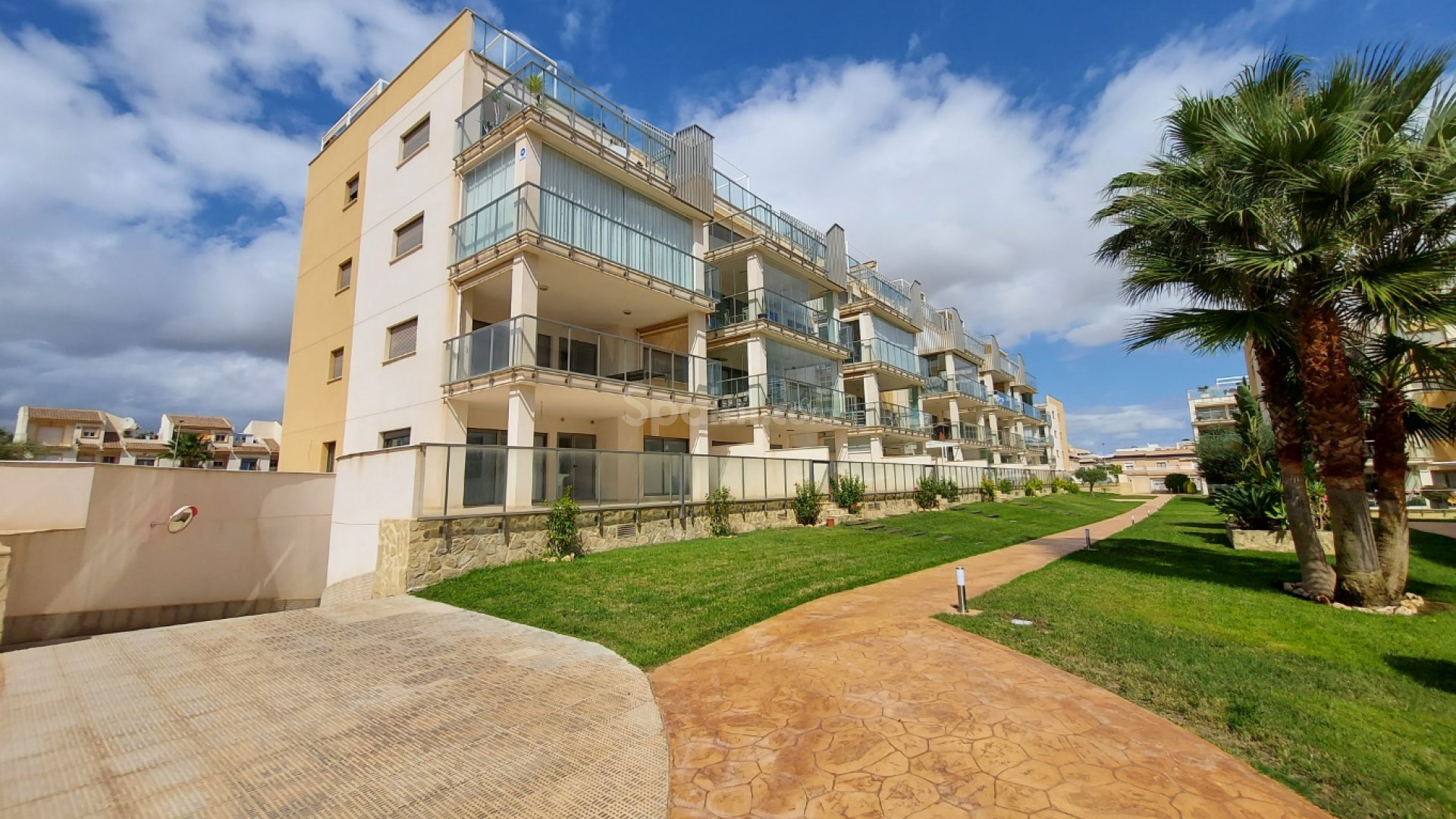 Resale - Wohnung -
ORIHUELA COSTA - Villamartin