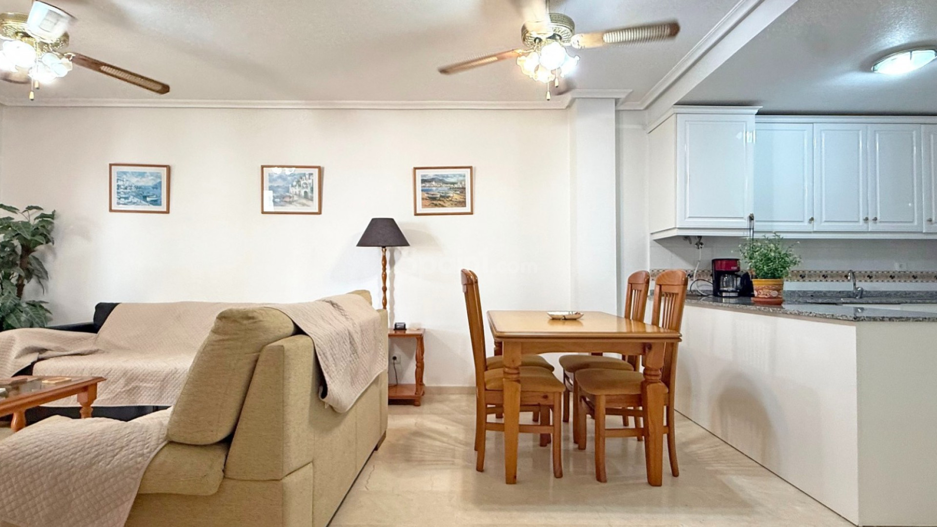 Resale - Wohnung -
Orihuela Costa - Villamartin