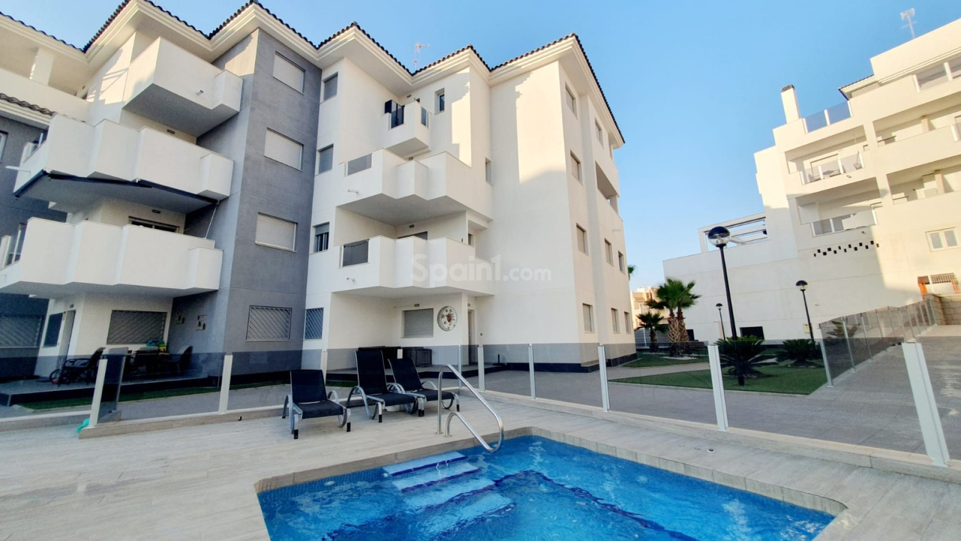 Resale - Wohnung -
Orihuela Costa - Villamartin