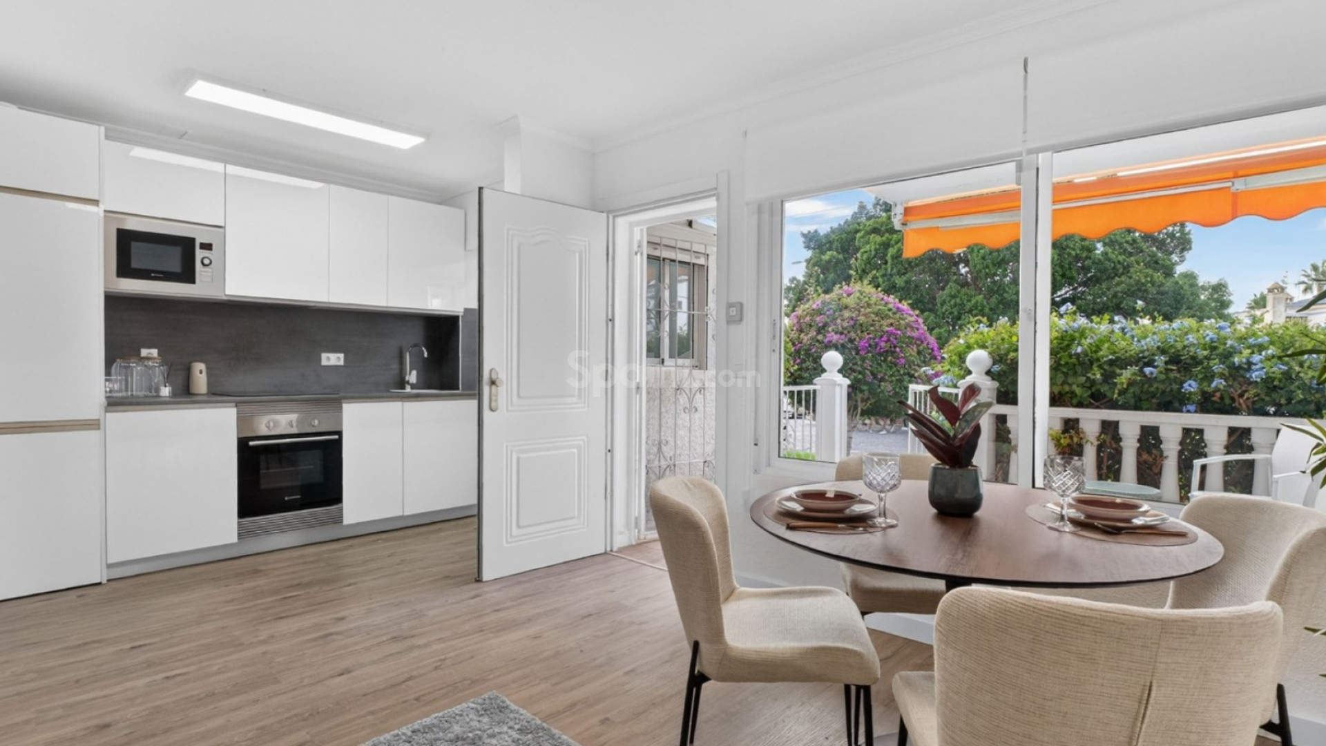 Resale - Wohnung -
Orihuela Costa - Villamartin