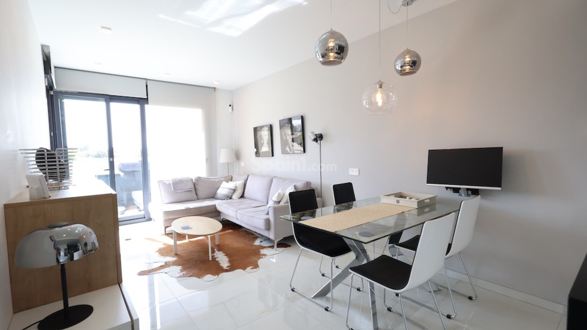 Resale - Wohnung -
Orihuela Costa