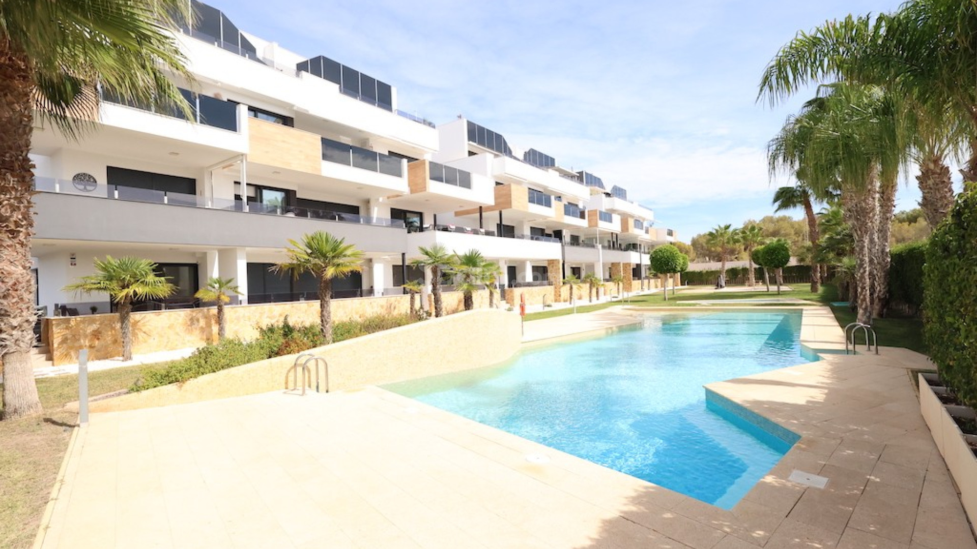 Resale - Wohnung -
Orihuela Costa