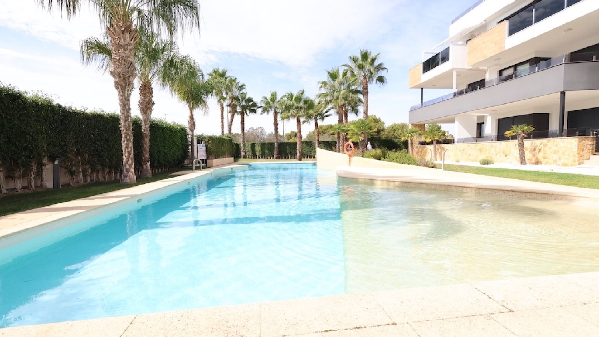 Resale - Wohnung -
Orihuela Costa