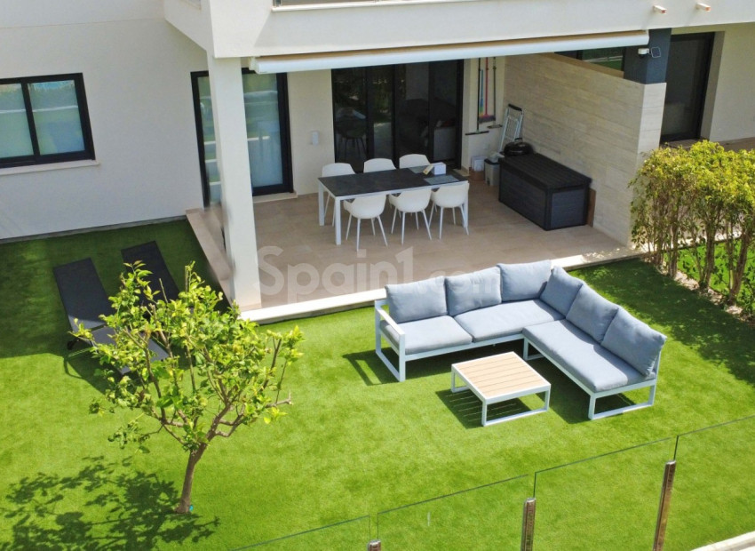 Resale - Wohnung -
Pilar de la Horadada - Lo Romero Golf