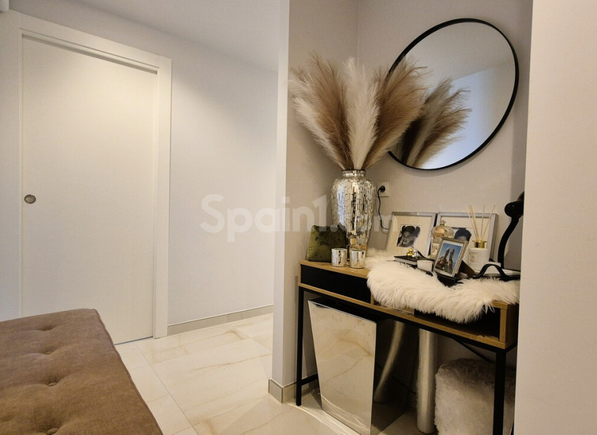 Resale - Wohnung -
Playa Flamenca - Costa Blanca
