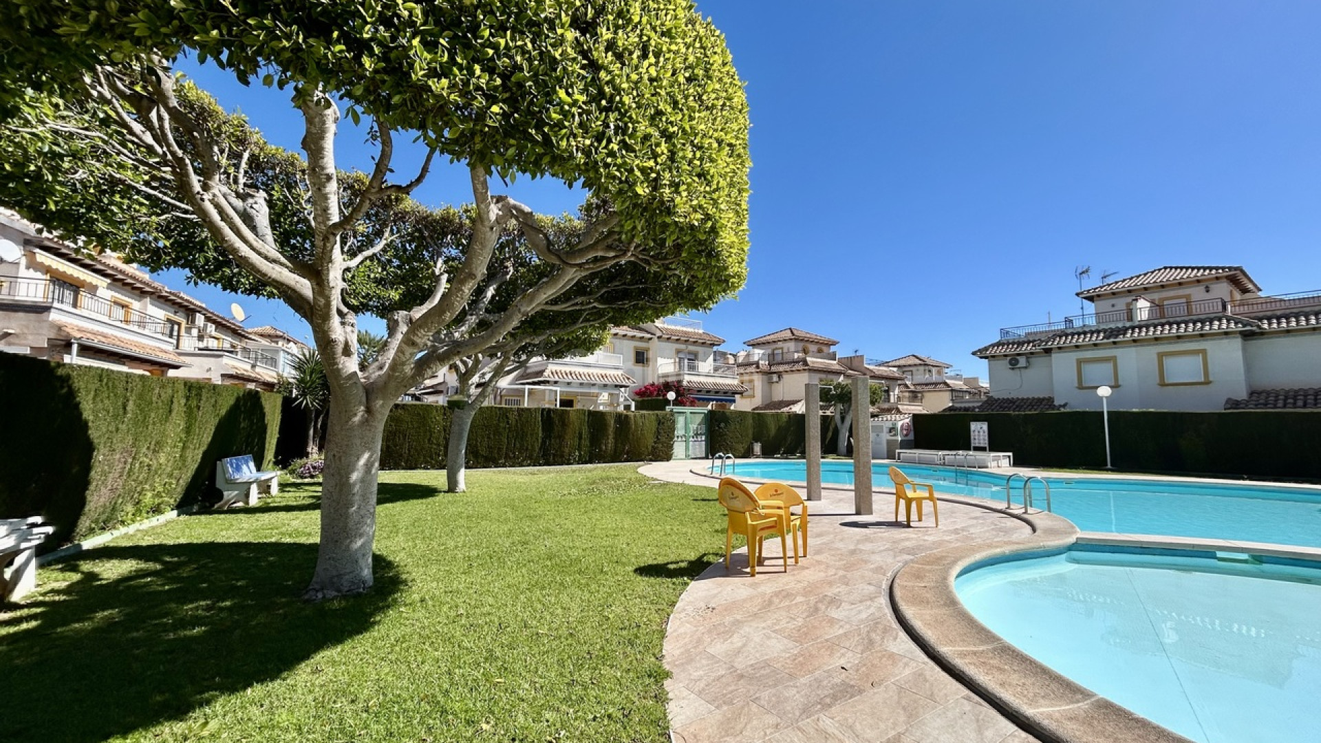 Resale - Wohnung -
Playa Flamenca