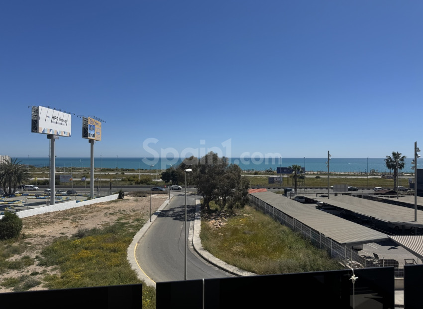 Resale - Wohnung -
Playa Flamenca