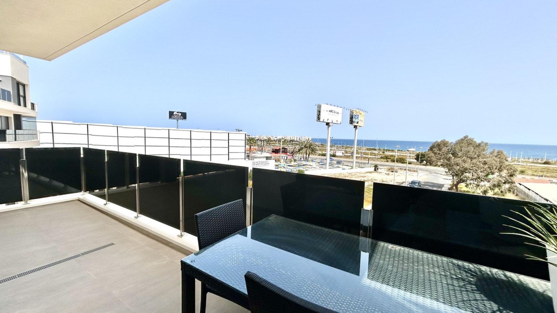 Resale - Wohnung -
Playa Flamenca