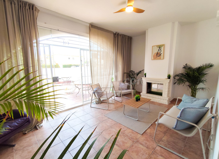 Resale - Wohnung -
Playa Flamenca