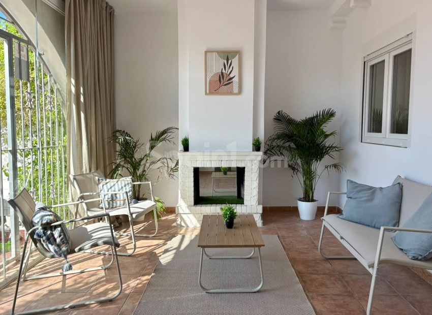 Resale - Wohnung -
Playa Flamenca