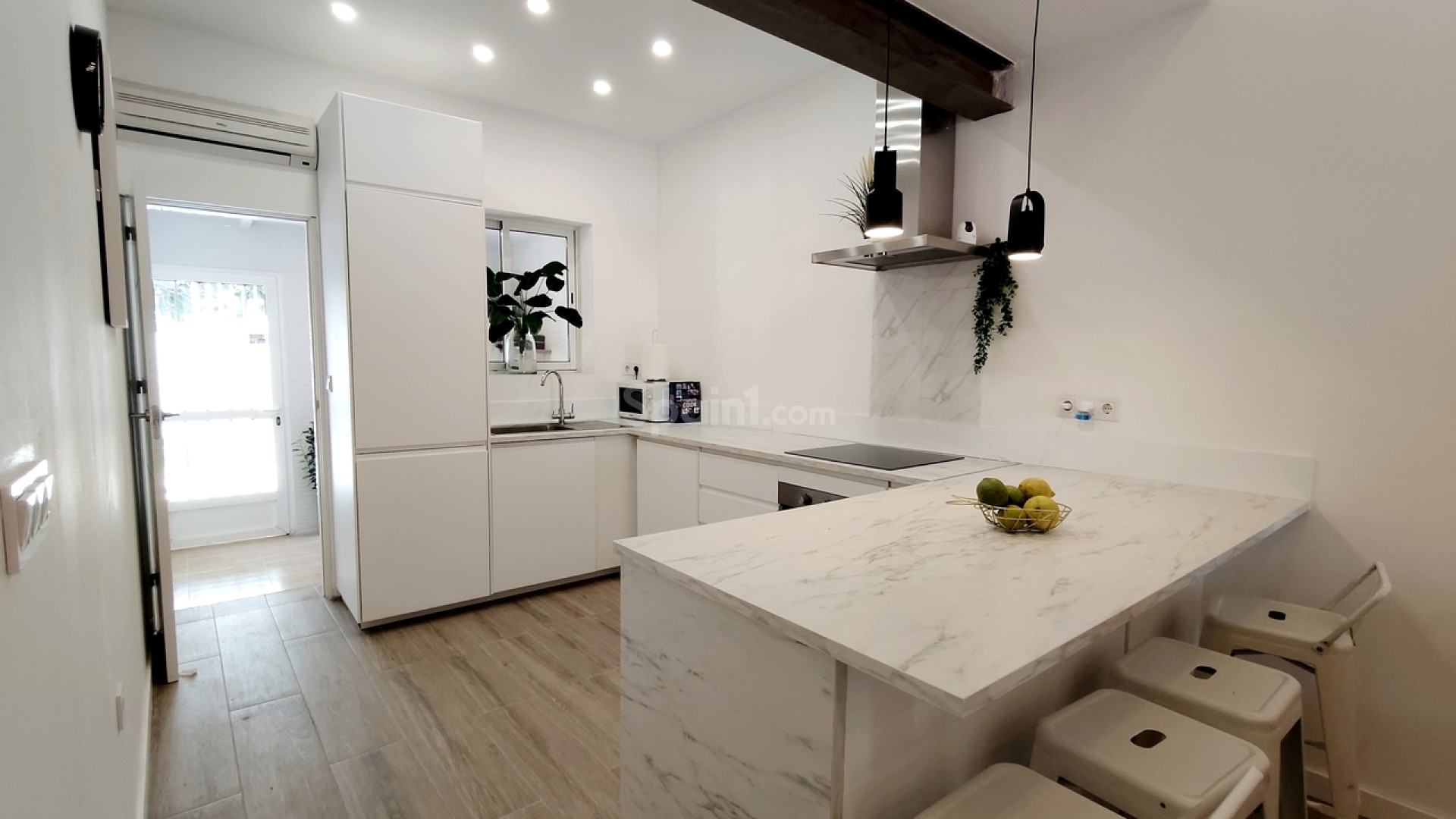 Resale - Wohnung -
Playa Flamenca