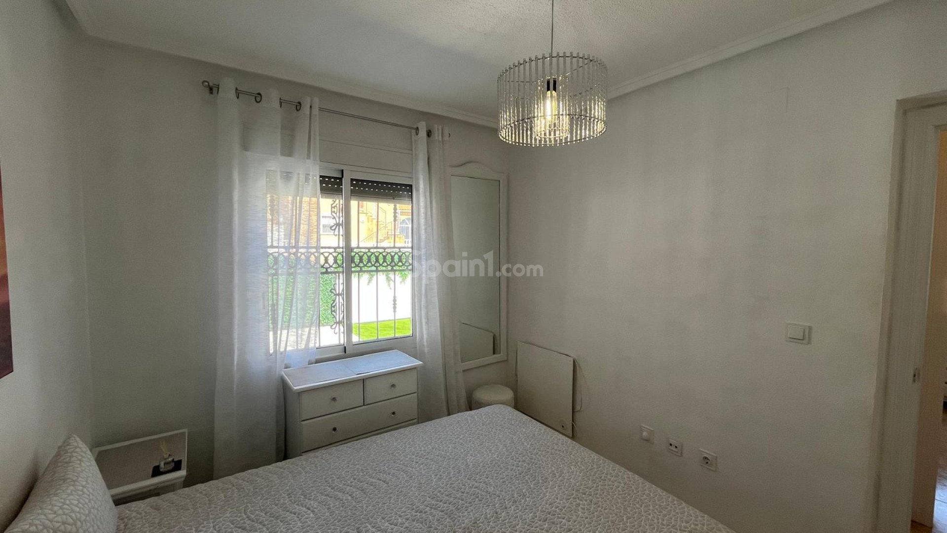Resale - Wohnung -
Punta Prima - Serena