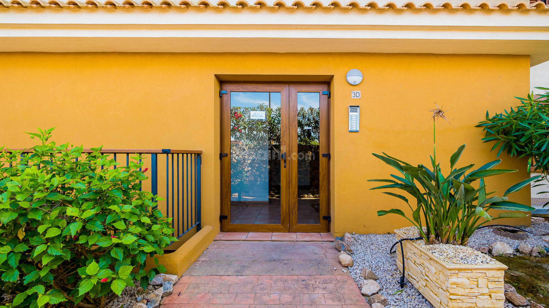 Resale - Wohnung -
Punta Prima