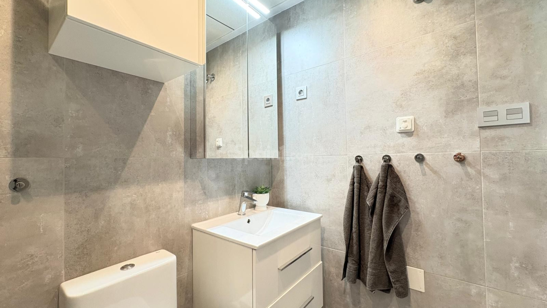 Resale - Wohnung -
Torre de la Horadada