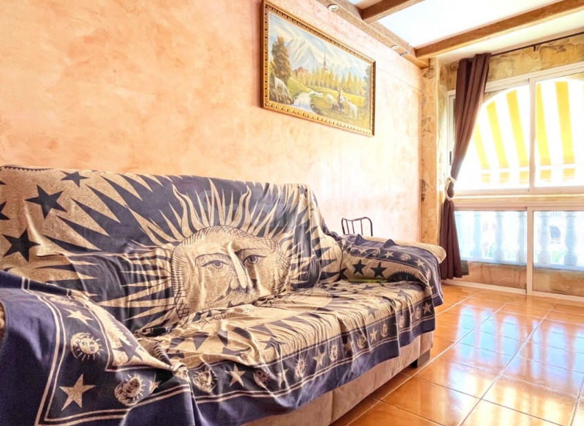 Resale - Wohnung -
Torrevieja - El Acequión - Los Náufragos