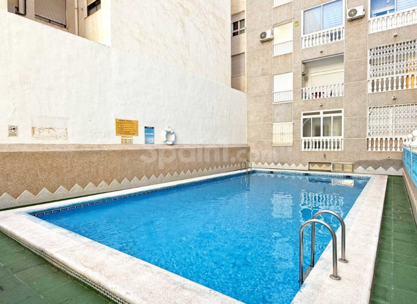 Resale - Wohnung -
Torrevieja - El Acequión - Los Náufragos