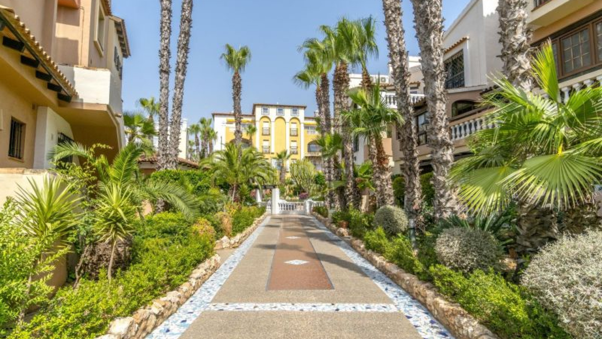 Resale - Wohnung -
Torrevieja - Playa de los Locos