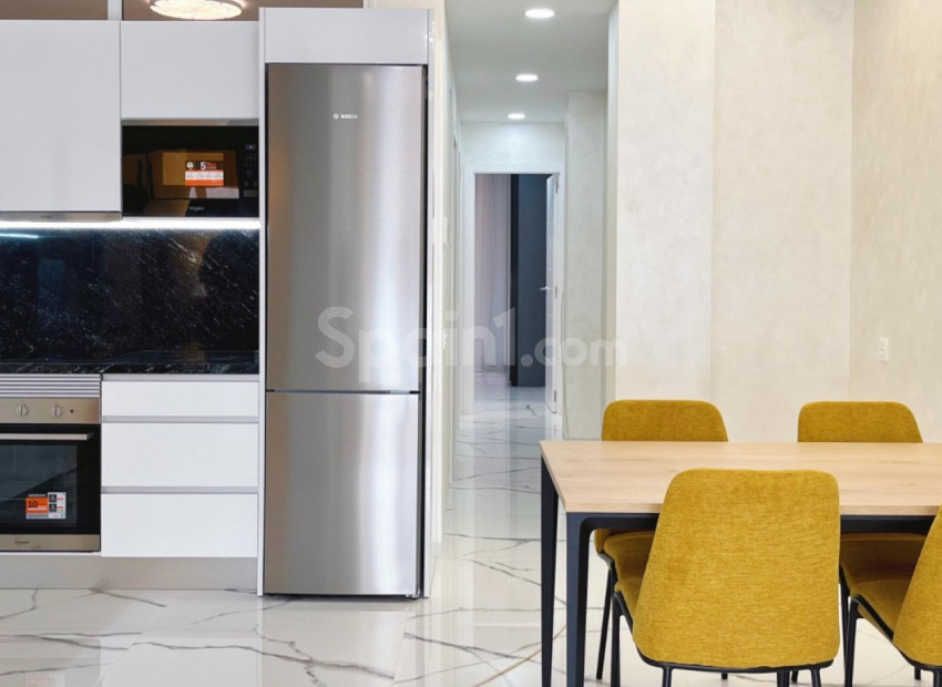Resale - Wohnung -
Torrevieja - Playa del Cura