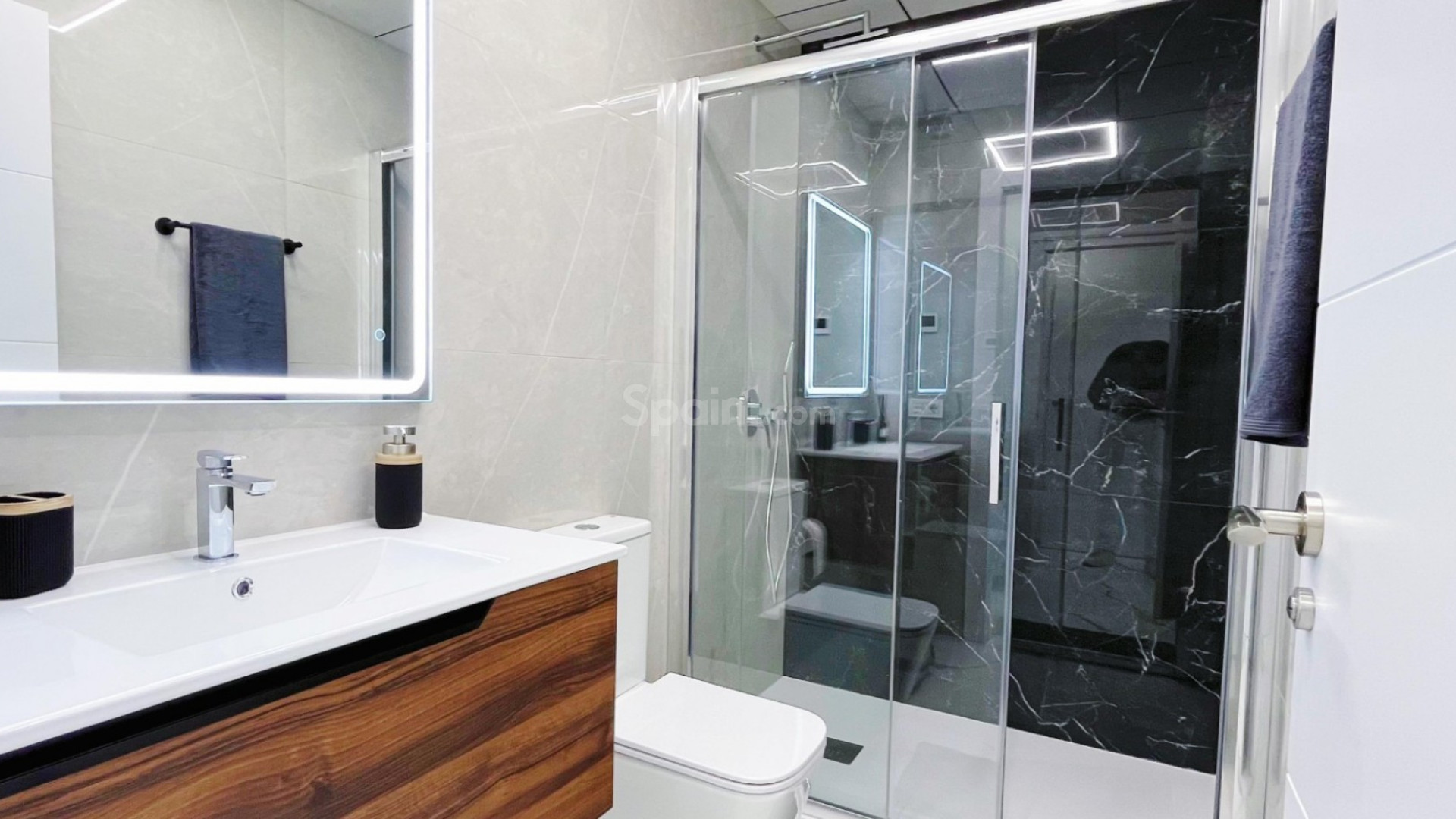 Resale - Wohnung -
Torrevieja - Playa del Cura