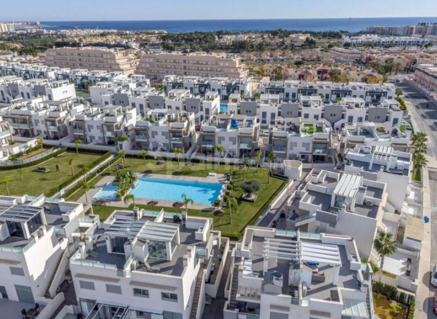 Resale - Wohnung -
Torrevieja - Punta Prima
