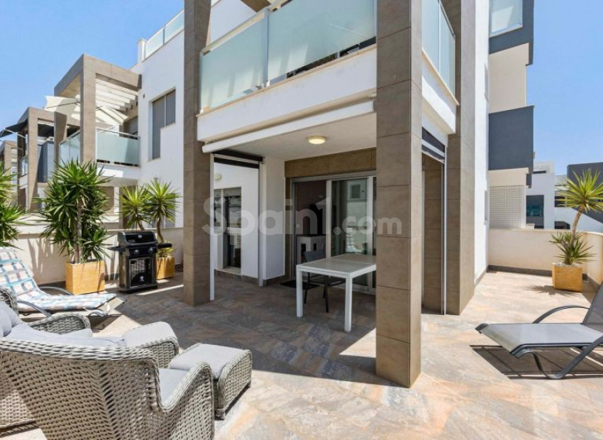 Resale - Wohnung -
Torrevieja - Punta Prima