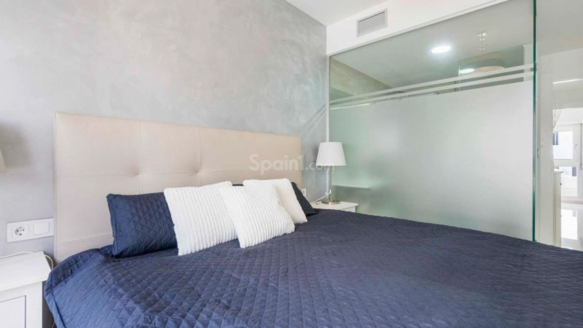 Resale - Wohnung -
Torrevieja - Punta Prima