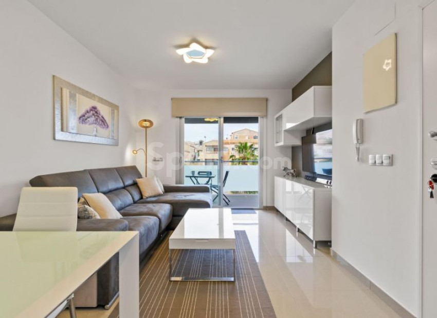 Resale - Wohnung -
Torrevieja - Punta Prima