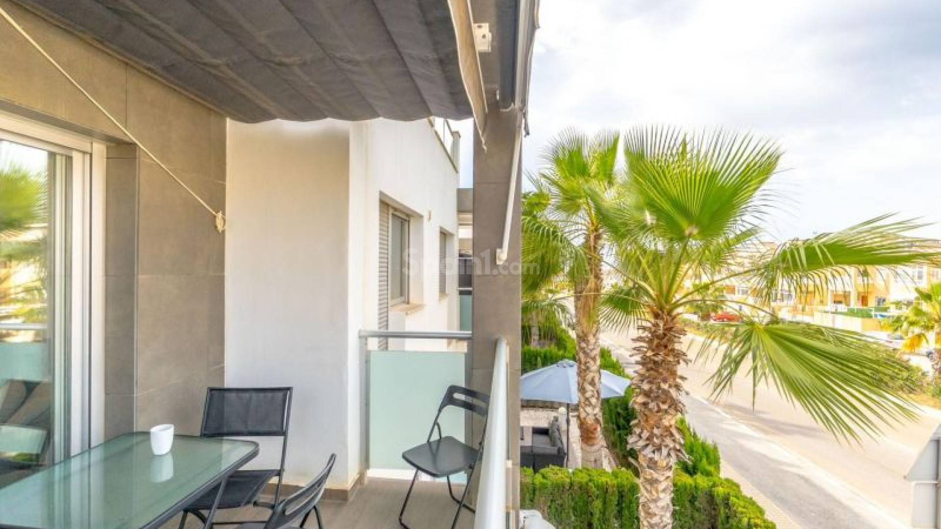 Resale - Wohnung -
Torrevieja - Punta Prima