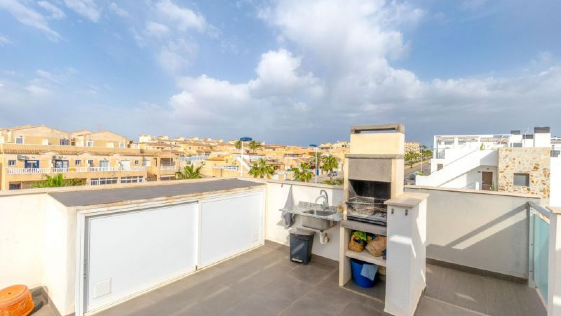Resale - Wohnung -
Torrevieja - Punta Prima