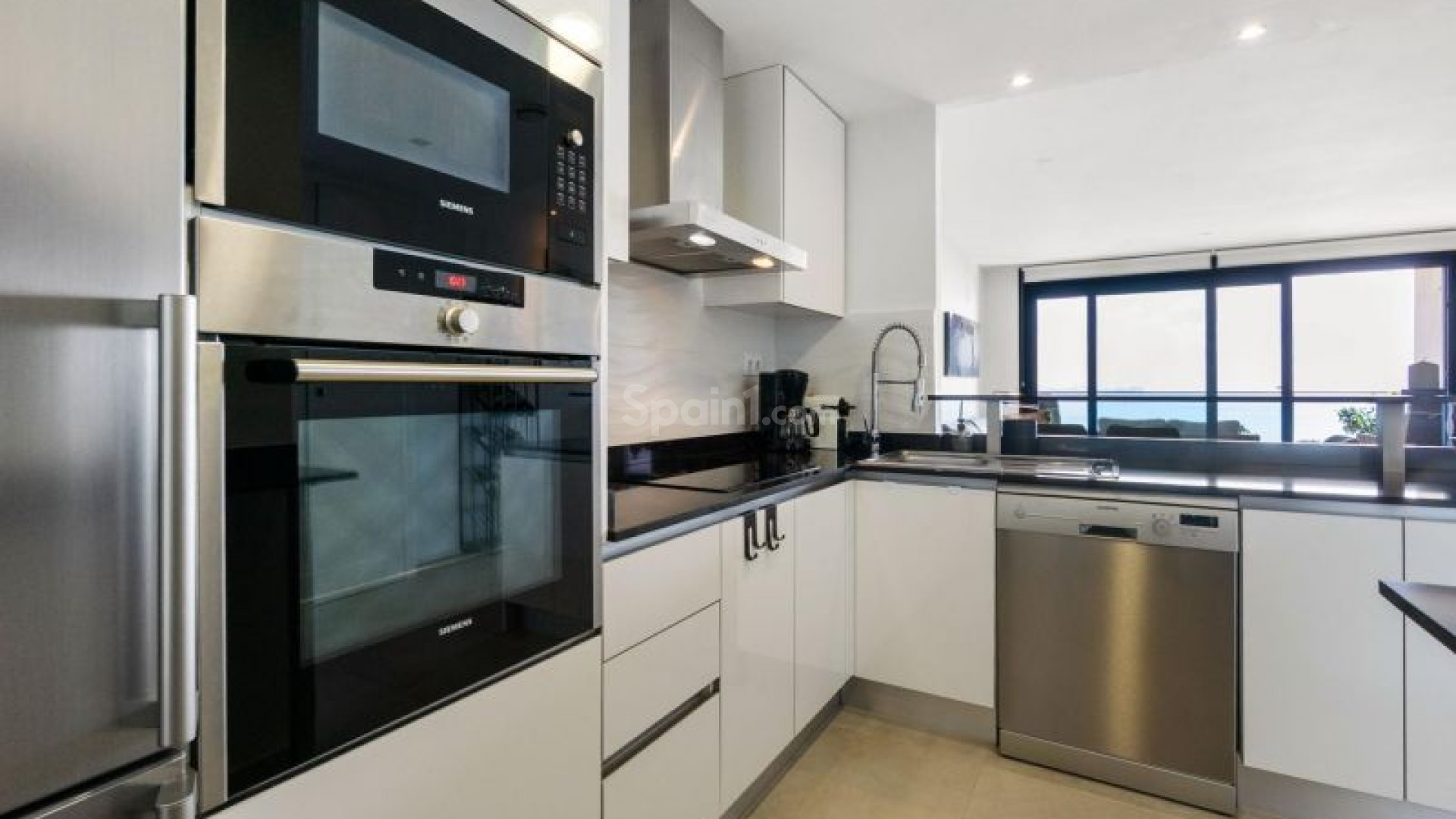 Resale - Wohnung -
Torrevieja - Punta Prima