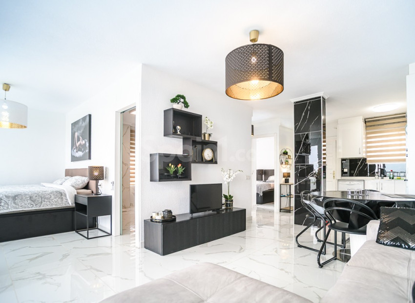 Resale - Wohnung -
TORREVIEJA - Punta Prima