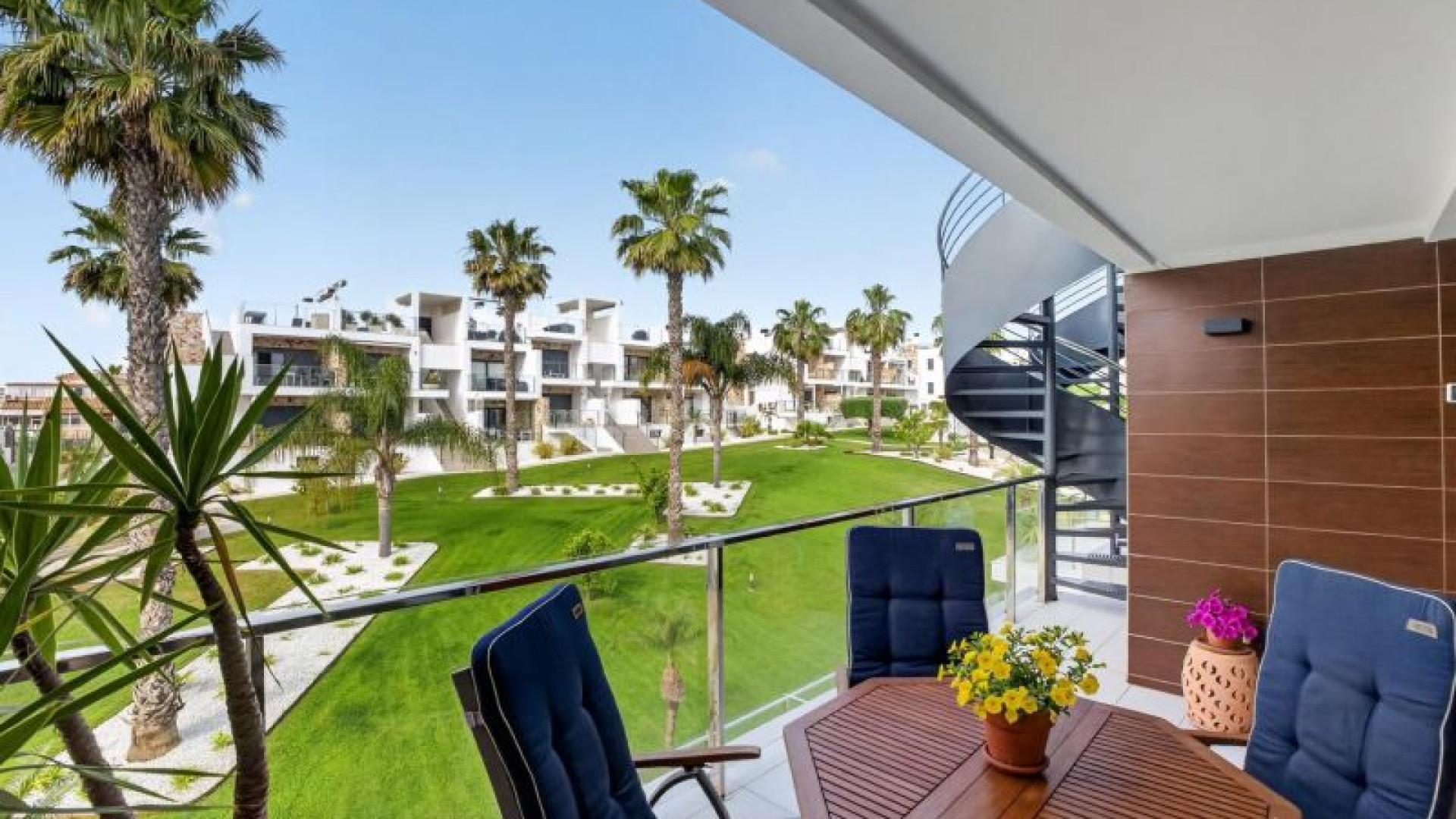 Resale - Wohnung -
Torrevieja - Punta Prima