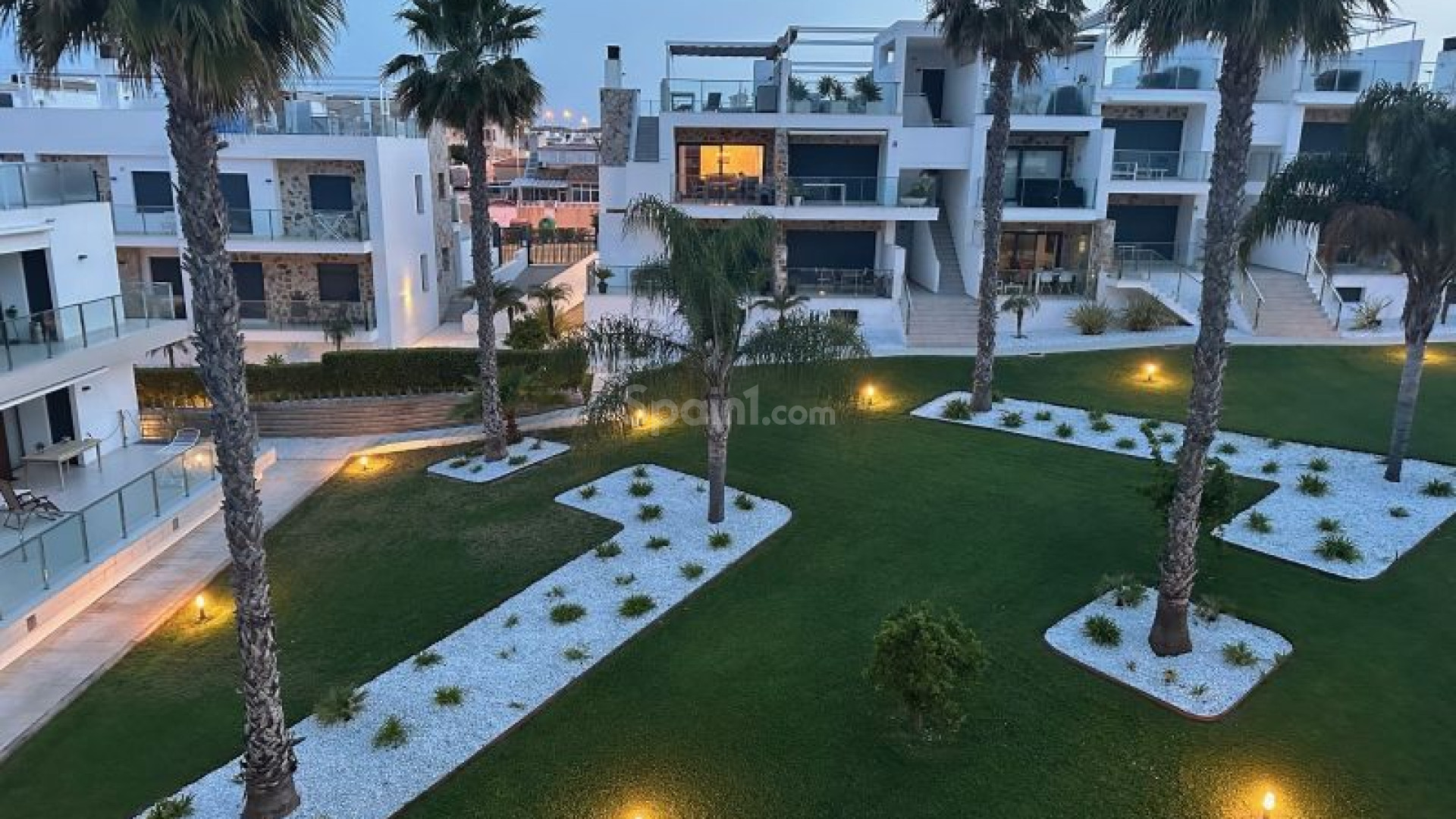 Resale - Wohnung -
Torrevieja - Punta Prima