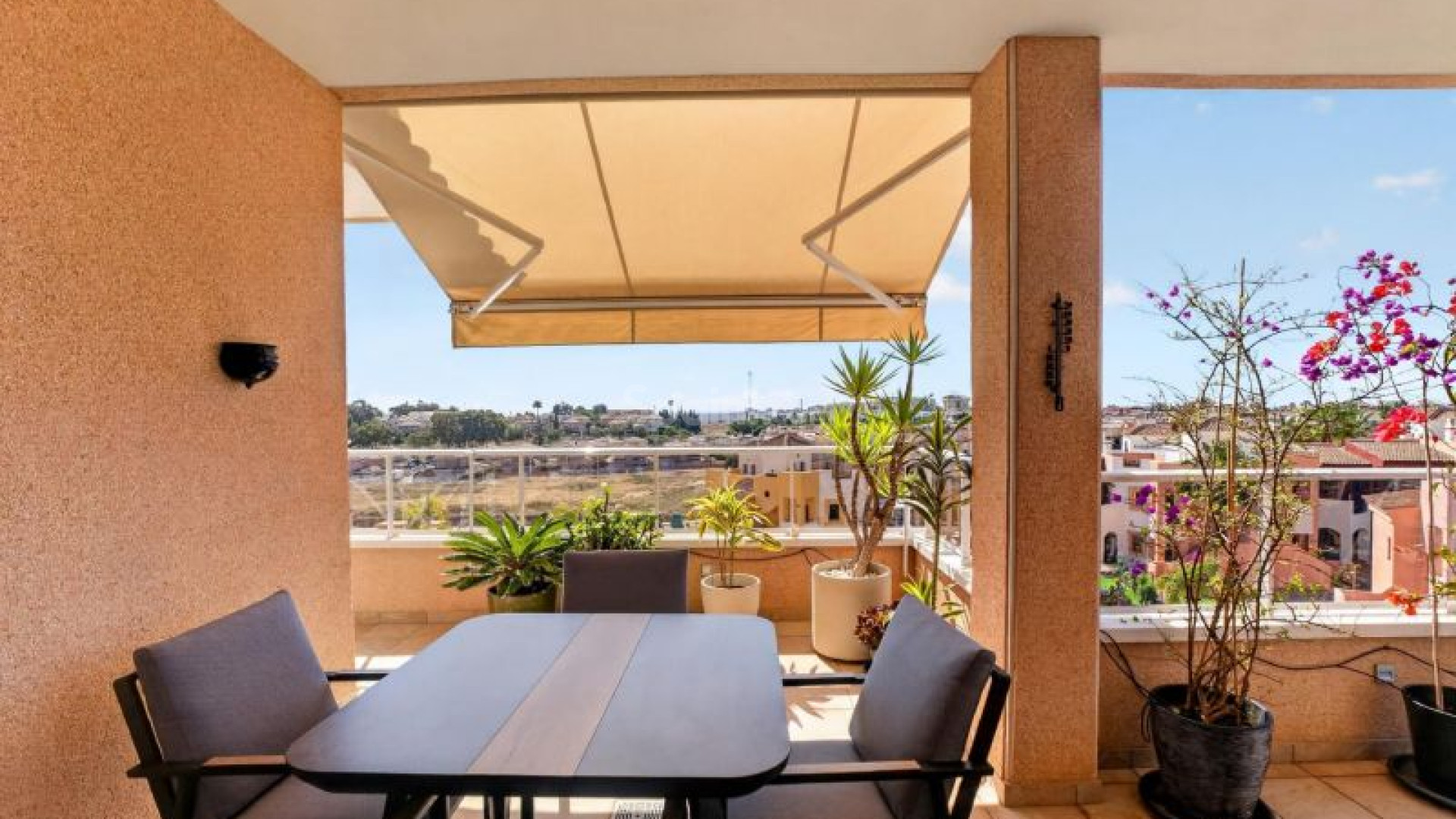 Resale - Wohnung -
Torrevieja - Punta Prima